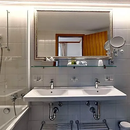 Bristol Relais Du Silence Superior 3* Αντελμπόντεν