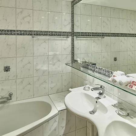 Bristol Relais Du Silence Superior